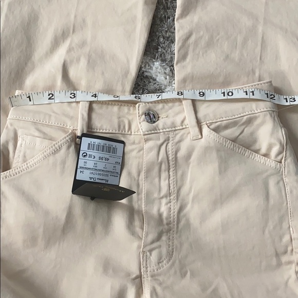 NWT Mossimo Dutti cream crop pants size 2 - Picture 6 of 6